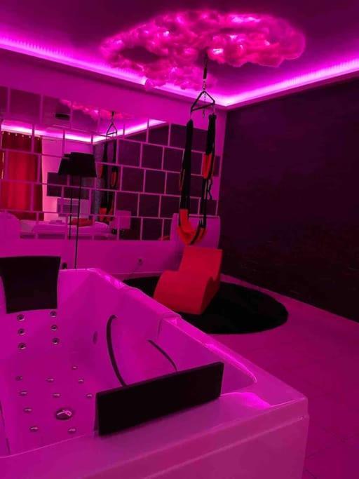 Jeu De Regards - Jacuzzi/Balneo Apartment Courcouronnes Екстериор снимка
